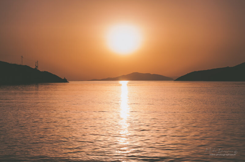 Amorgos, Couché de soleil, Grèce, Port_de_Katapola, Website>